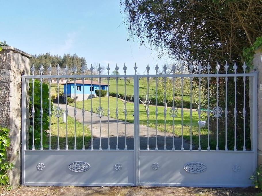 La Casa Azul De Lua Un Lugar Magico Villa Juncedo Exterior foto